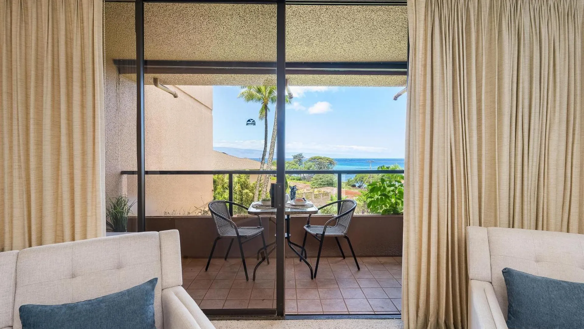 Kahana Villa F405 Holiday home